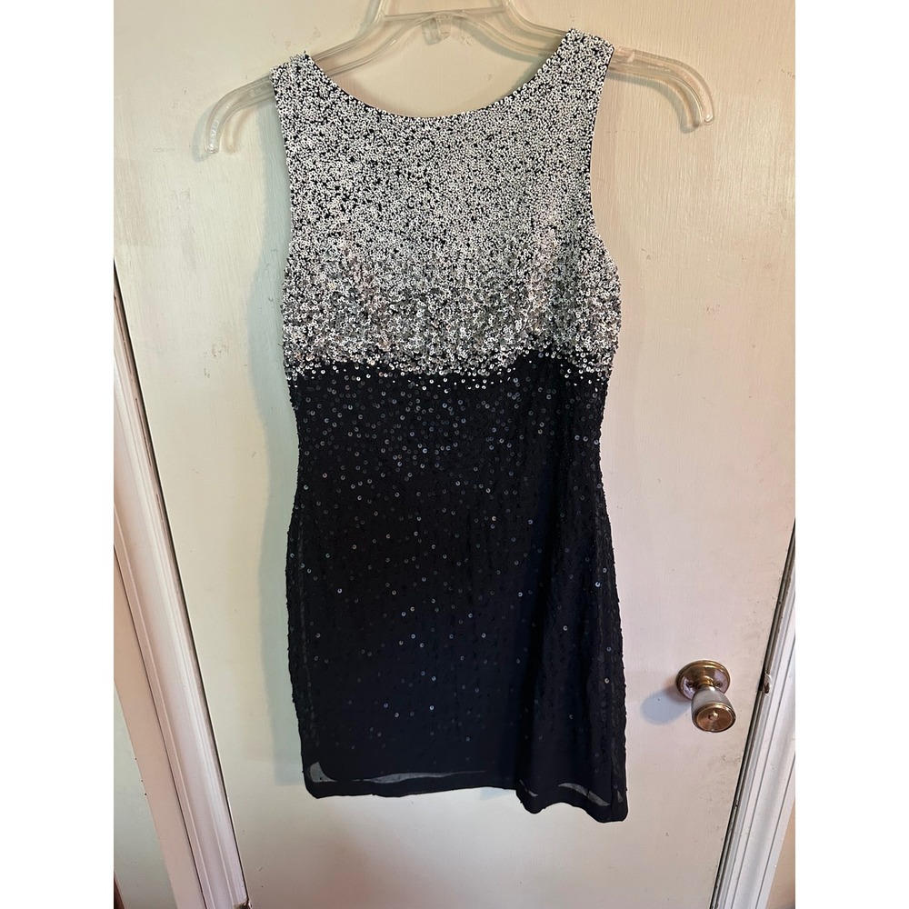 Womens Ombre Sequin Sleeveless Cocktail Dress White Silver Black Mini Shift Sz 2